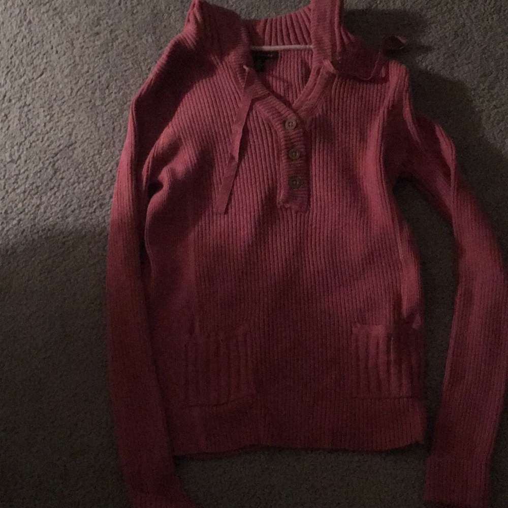 Long sleeve sweater with hood